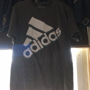 Adidas on the go tee
